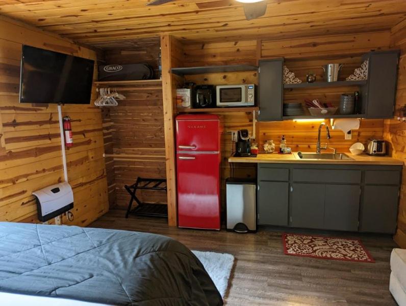 Red Barn Retreat Hotell North Fork Exteriör bild